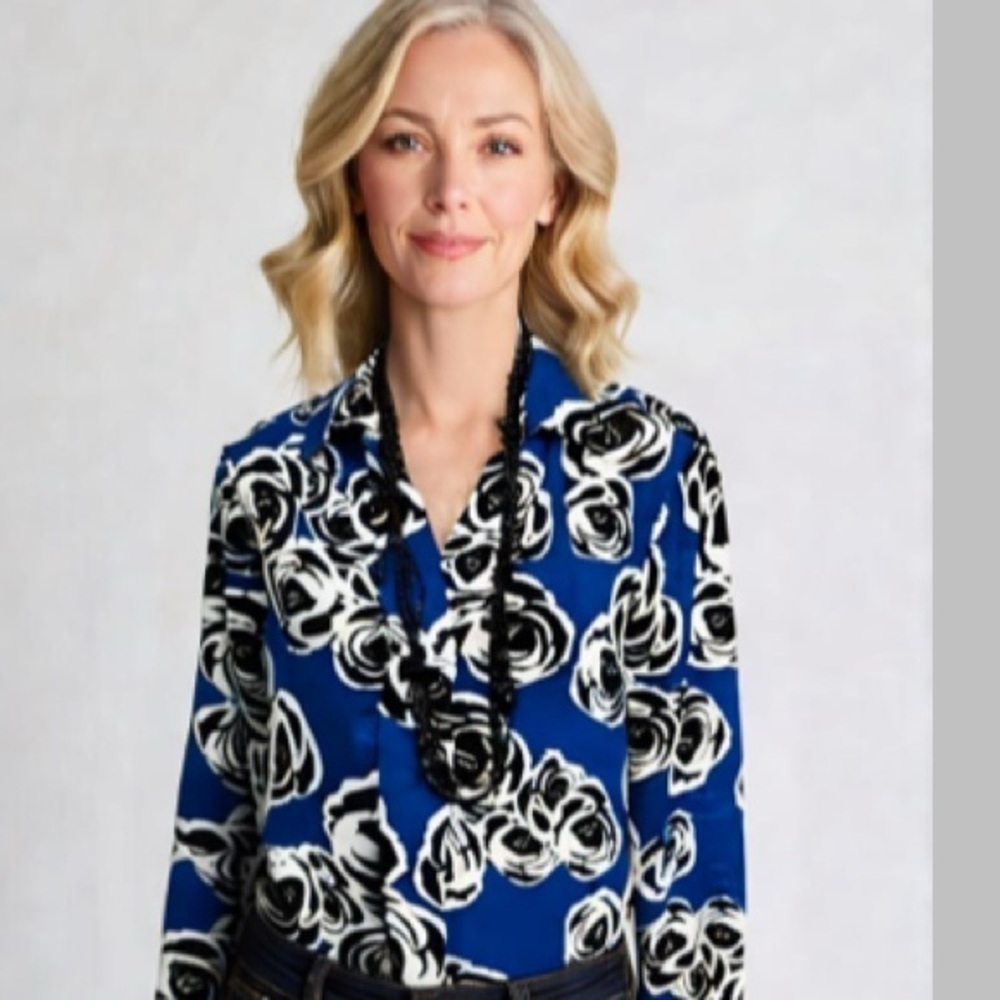 NWOT Jones New York Blue Black Floral Vneck Long Sleeve Tunic Blouse